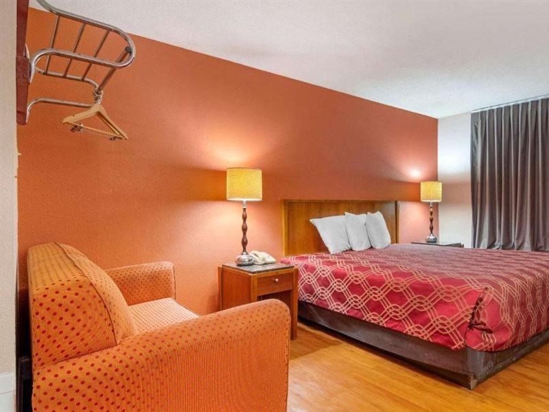 Econo Lodge Decatur Luaran gambar
