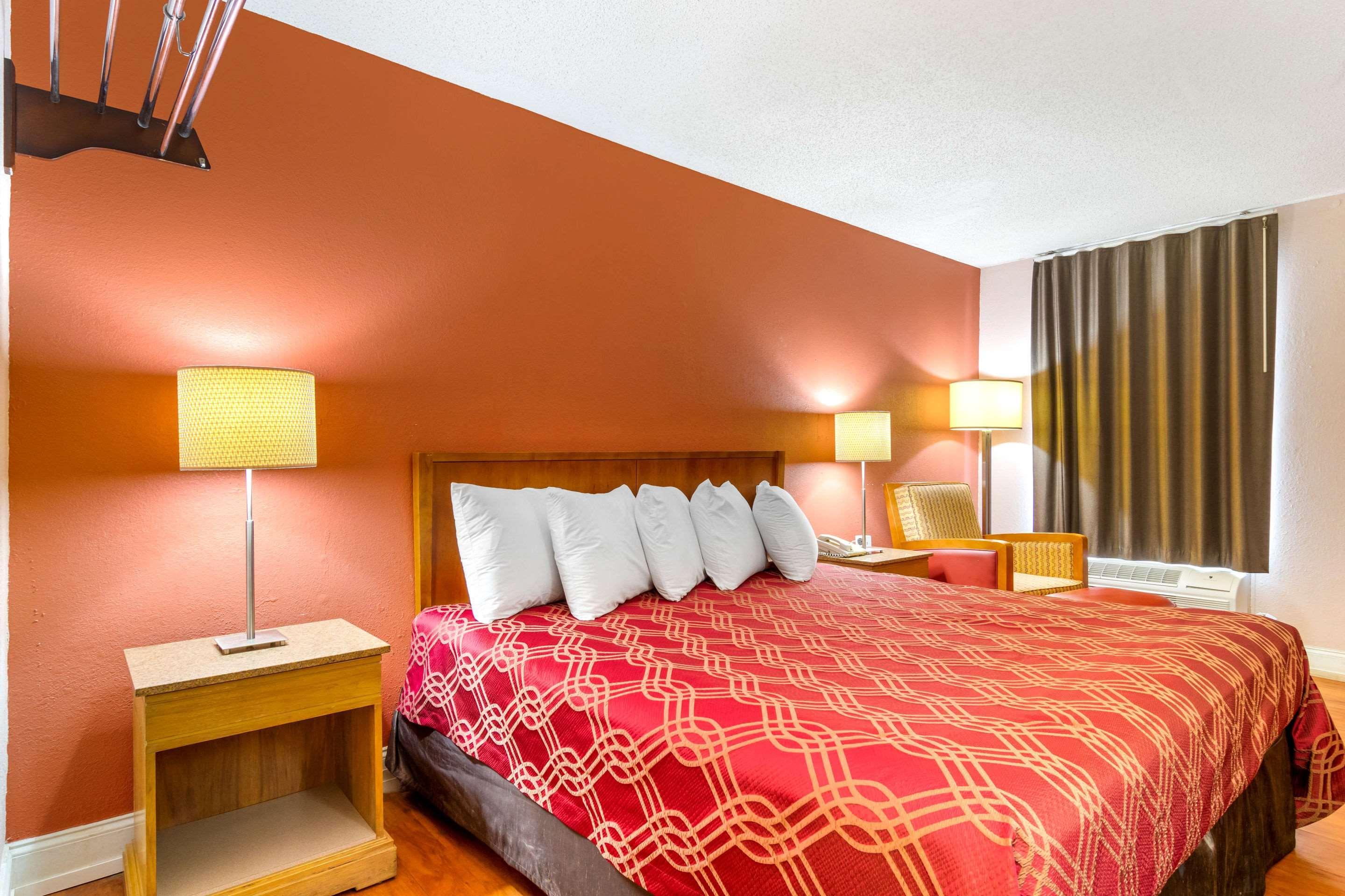 Econo Lodge Decatur Luaran gambar