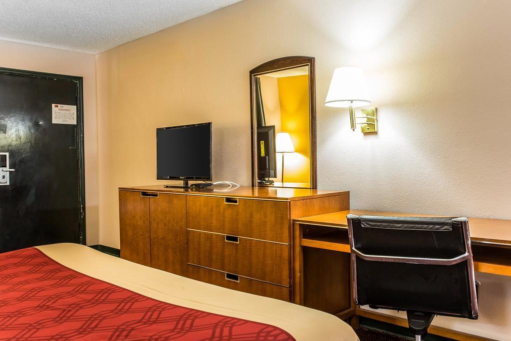 Econo Lodge Decatur Luaran gambar