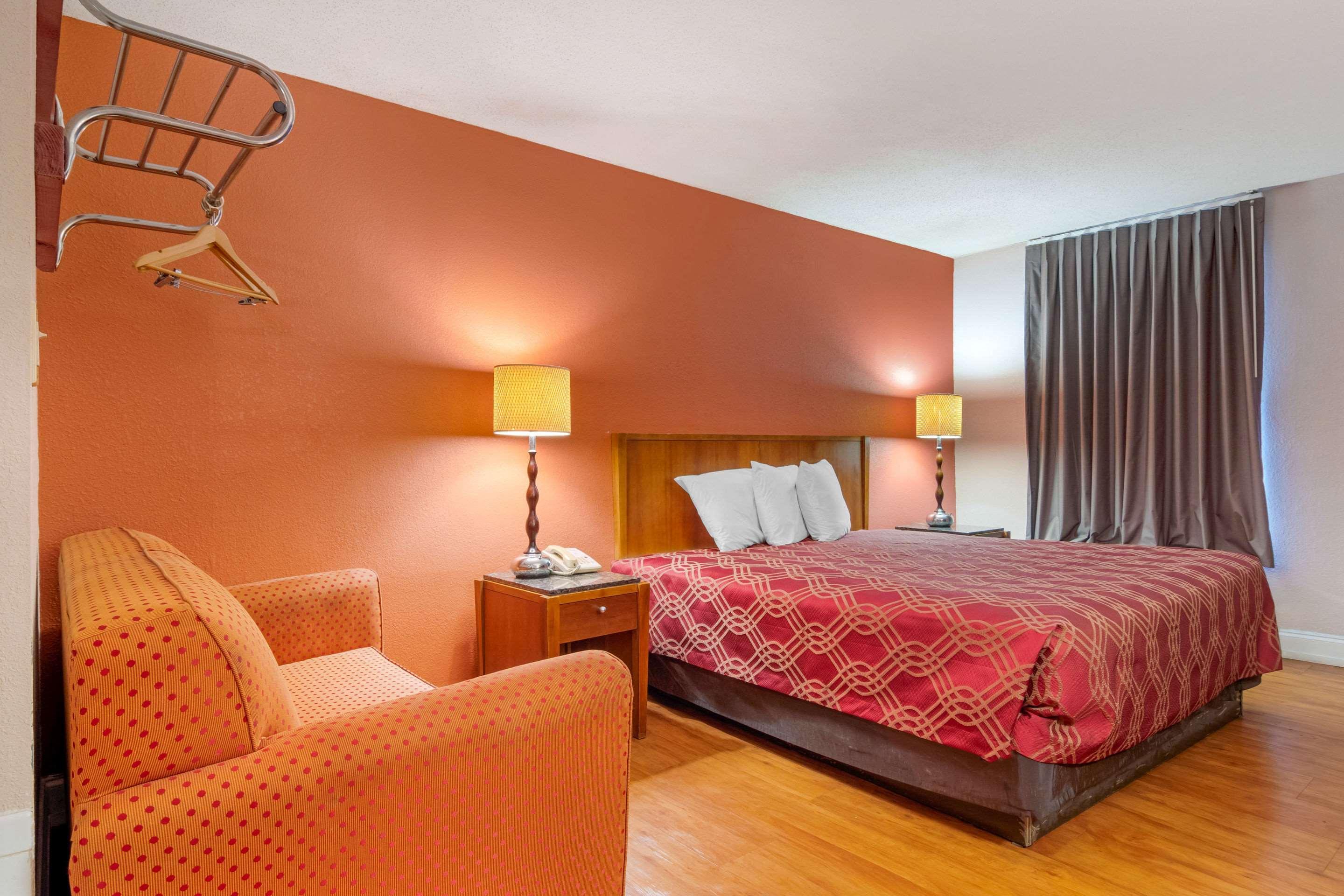Econo Lodge Decatur Luaran gambar